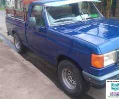 FORD F100 AÑO 1992